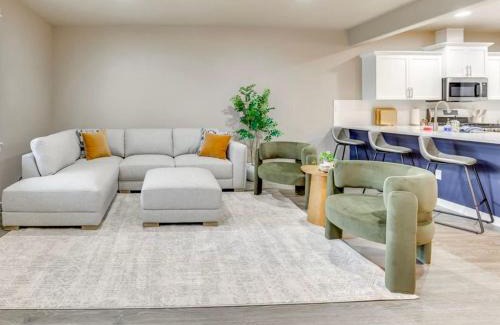 Sunset House | Boise Blue Retreat Townhome Northend