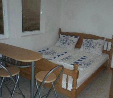 Bregvija Apartment | Bojana Blue Retreat