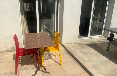 7th Arrondissement Apartment | Bon séjour au Soleil