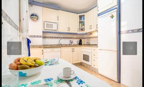 La Cala del Moral Apartment | Bonito apartamento con jardín, piscina y aparcamiento gratuito