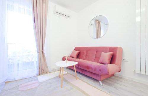Iasi Apartment | Bonnie & you - a pink meeting