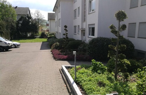 Bad Pyrmont Apartment | Bonsai Apartment I - Apartment I, shower, toilet (bookable)