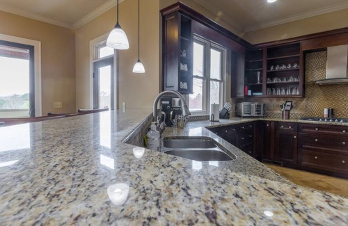 Oakwood House | Book Now for Atlanta Speed Tour Race |Grand 5308 Sq.ft. Estate |6BR 5.5BA |Glorious Lake Lanier View
