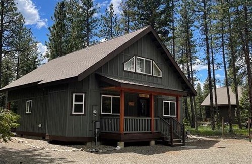 Cle Elum House | Book your Summer Dates Now Cozy Cabin in the Woods