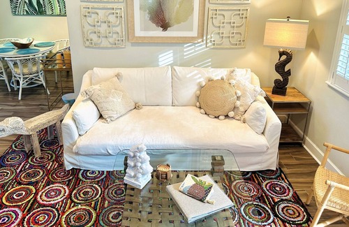 St. Augustine House | Boomerang Bungalow - Cozy, quiet retreat on Saint Augustine's Anastasia Island!