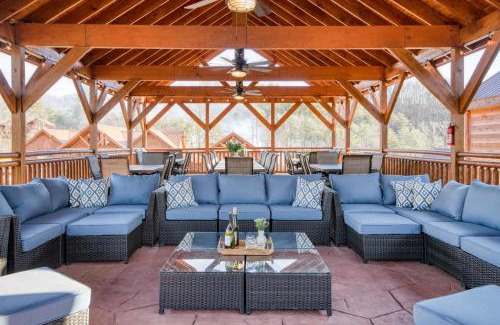 Caton House | Boon by AvantStay 40-Guest Luxe Smokies Retreat