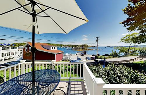 Boothbay Harbor House | Boothbay Lookout