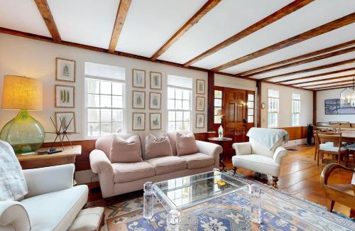 Boothbay Harbor House | Boothbay Lookout