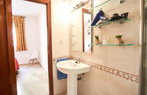 San Julian Apartment | Bordador Central Suite by Valcambre
