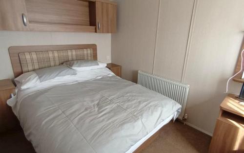 Pagham House | Bordeaux - Church Farm