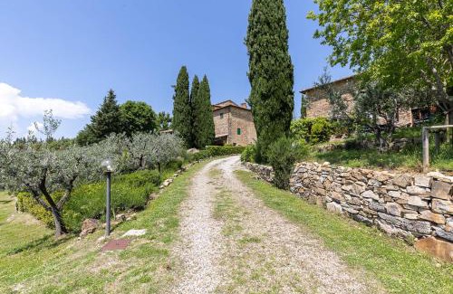 Castellina in Chianti Apartment | Borgo nel Chianti Istrice con piscina tennis e wifi