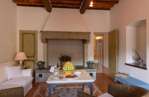 Polvano Villa | Borgo San Pietro in Polvano (Canonica)