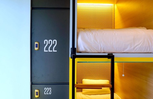 Legian Hotel | Borough Capsule Hostel Bali
