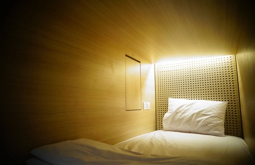 Legian Hotel | Borough Capsule Hostel Bali