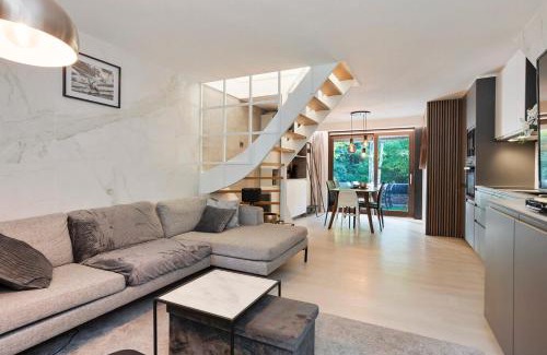 Houthalen Apartment | Bos-Chalet bij Wijers Wandelroutes, Rust & Gezinsplezier Fijnspar 108 Hengelhoef