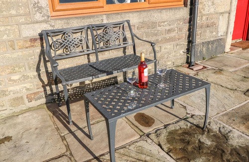 Cartworth Cottage | BOSHAW COTTAGE, pet friendly, with open fire in Hade Edge, Yorkshire