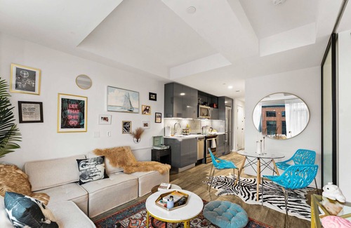 Shawmut Apartment | Boston Central Penthouse: City Views, Pool & More