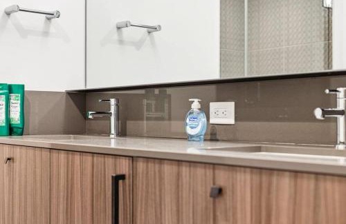 Shawmut Apartment | Boston Royale Club Suites Family Collection by Orchard Group