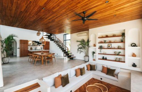 Beraban Villa | Botanique Villa & Studio