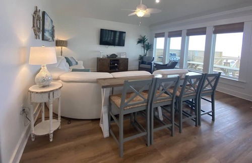 Grand Isle House | Boudreaux and Thibodeaux's Beach Houses