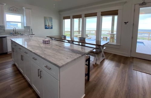 Grand Isle House | Boudreaux and Thibodeaux's Beach Houses