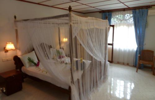 Kaluwamodara Hotel | Bougain Villa
