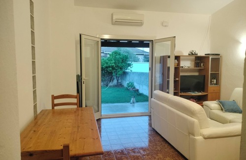 Quartu Sant'Elena Cottage | BOUGAINVILLE BIANCO