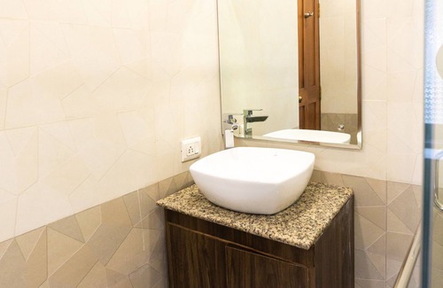 Aguada Fort Area House | Bougainvillea Guest House