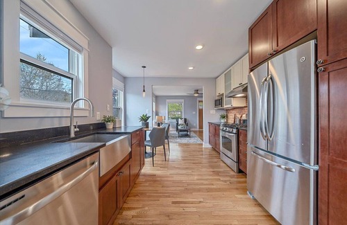 Whittier House | Boulder Bungalow IN TOWN Walk to Everything - SUNDANCE