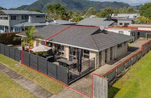 Pauanui House | Boulevard Bliss - Pauanui Holiday Home
