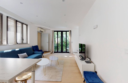 Centre Ville Apartment | Boulogne A Stunning and Luxurious 3BR Loft 5min Paris in Boulogne Heart