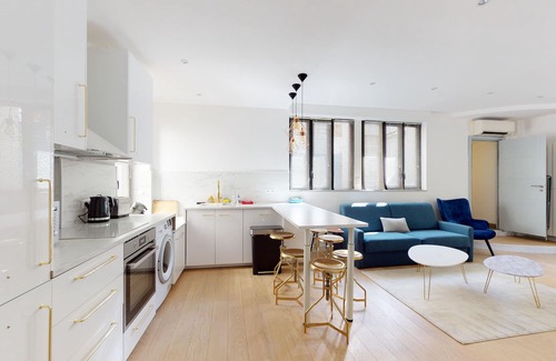 Centre Ville Apartment | Boulogne A Stunning and Luxurious 3BR Loft 5min Paris in Boulogne Heart