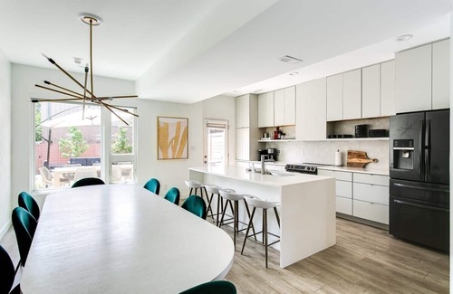Phoenix Hill House | Bourbon Trail-King Bed-BBQ-Fire Pit-W&D-Office