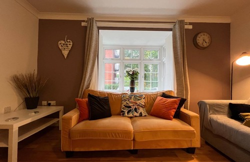 Birmingham House | Bournville park, spectacular comfortable house close to transport links