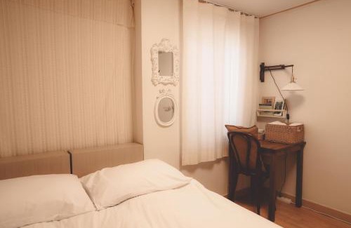 Sangam-dong Apartment | Boutique Duplex Home