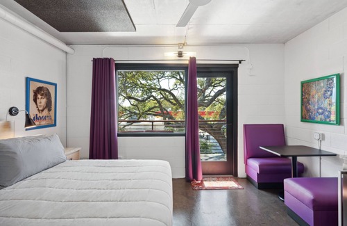 Folly Beach Hotel | Boutique Vera Hotel Room 302: King Room in the Heart of Folly Beach