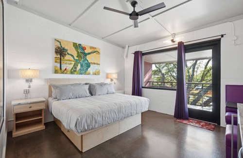 Folly Beach Hotel | Boutique Vera Hotel Room 401: King Room in the Heart of Folly Beach