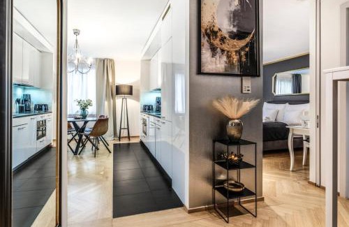 Center Apartment | Boutiqueluxury Balcony Ac Downtown