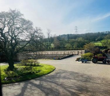 Eastleigh House | Bow Lake Equestrian