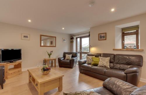Porthcothan House | Bowgie