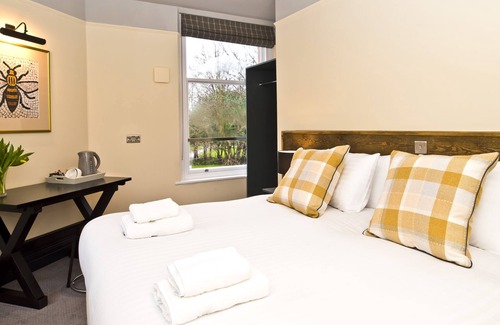 Chorlton-cum-Hardy House | Bowling Green