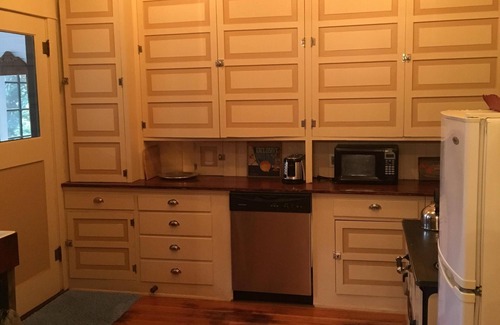 McMinnville House | Boyer Farm House located in the heart of wine country.