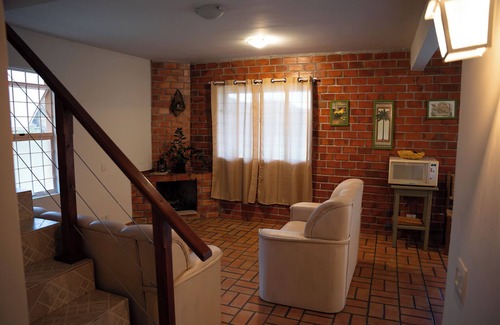 Miringuava Cottage | Cozy, nature-filled, pet-friendly cottage
