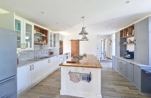 Kerlouet House | Brand new for 2023. Country house, minutes from the beaches.
