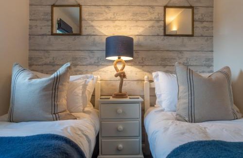 Brancaster Staithe House | Bracken Cottage