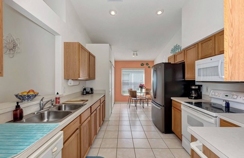 Sabal Harbour House | Bradenton’s SUNshine Bellis - private POOL with a VIEW!nnnnn