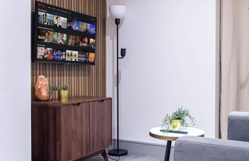 Bradford Apartment | Bradford Bliss Apartment