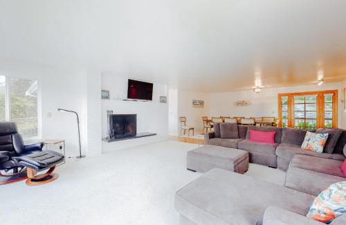 Freeland House | Bradley Beach Getaway -Entire home