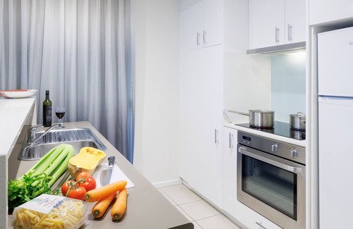 Melbourne Central Business District Apartment | Brady Apartment Hotel Flinders Street