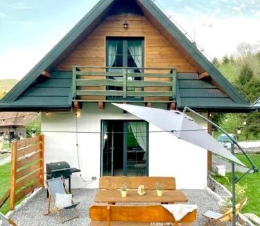 Gorki Mae House | Brama Gór